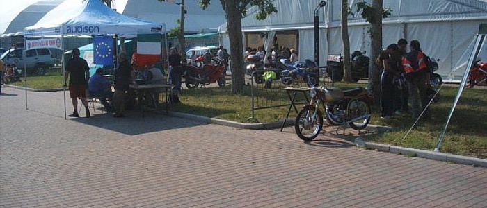 motoraduno-internazionale-di-rho-2006-392-4028