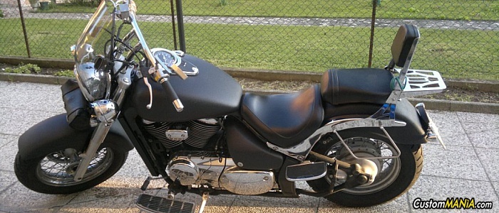 suzuki-intruder-volusia-800