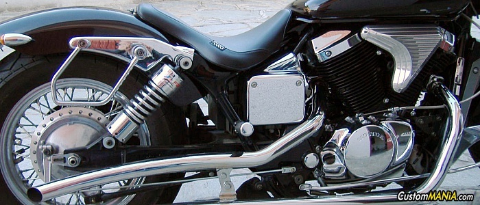 honda-vt-750-black-widow