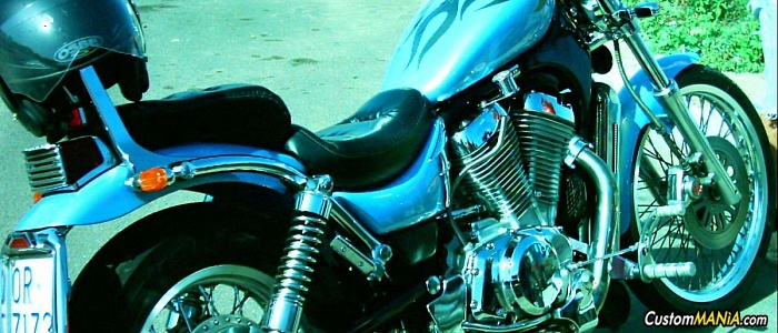 suzuki-intruder-800