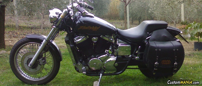 honda-vt-750-black-widow
