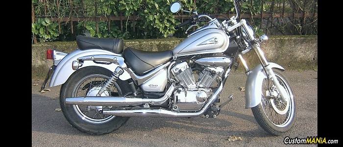 suzuki-intruder-250