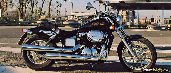 honda-vt-750-black-widow