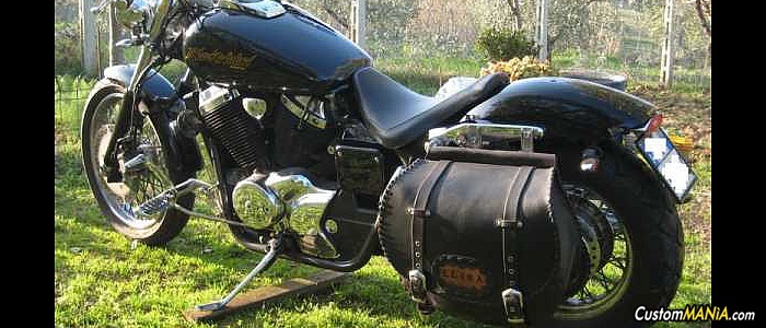 honda-vt-750-black-widow