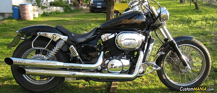 honda-vt-750-black-widow