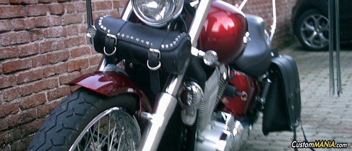 honda-vt-750-black-widow