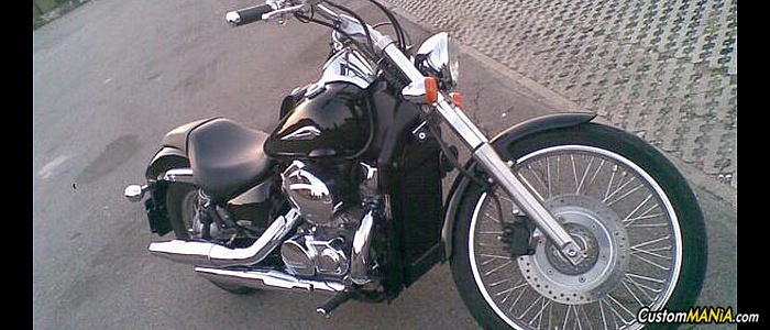 honda-vt-750-black-widow