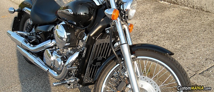 honda-vt-750-black-widow