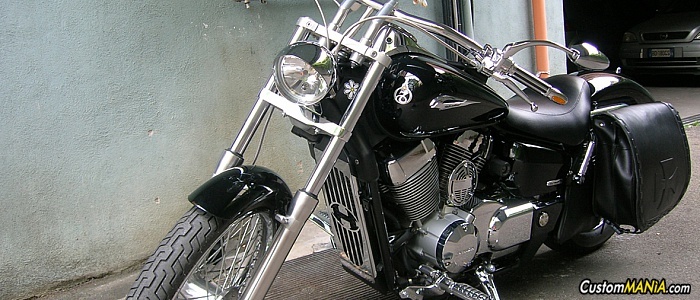 honda-vt-750-black-widow