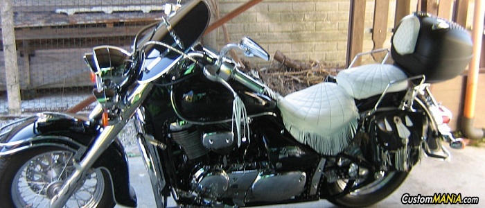 suzuki-intruder-volusia-800