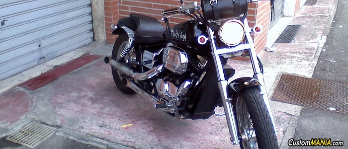 honda-vt-750-black-widow