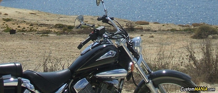 suzuki-intruder-250