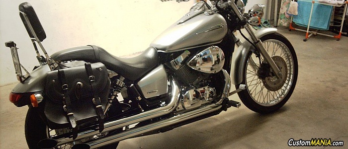 honda-vt-750-black-widow