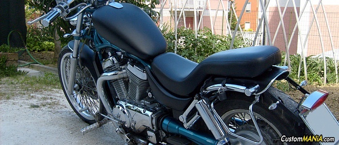 suzuki-intruder-800