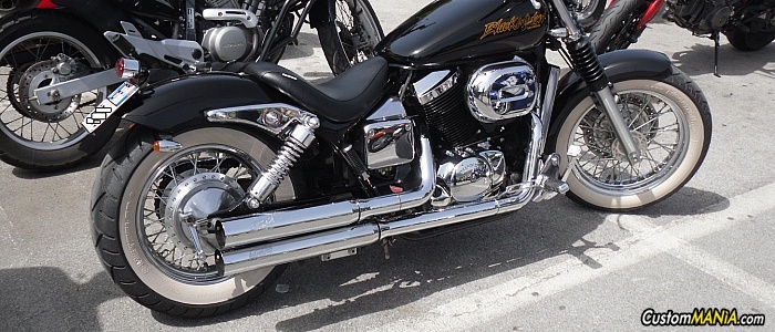 honda-vt-750-black-widow