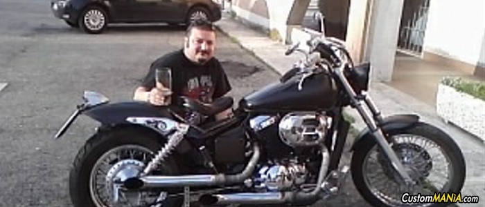 honda-vt-750-black-widow