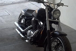 honda-vt-750-black-widow