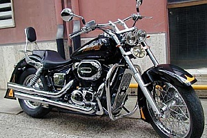 honda-vt-750-black-widow