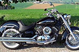 yamaha-xvs-1100-drag-star-classic