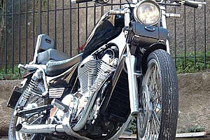 suzuki-intruder-800