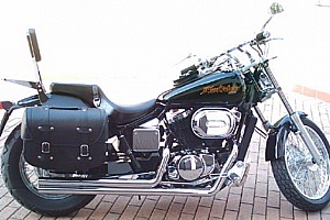 honda-vt-750-black-widow