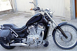 suzuki-intruder-800