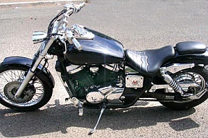 honda-vt-750-black-widow