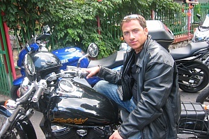 honda-vt-750-black-widow