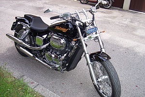 honda-vt-750-black-widow