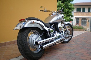yamaha-xvs-650-drag-star