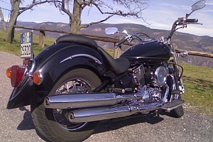 yamaha-xvs-1100-drag-star-classic