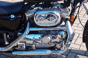 harley-davidson-sportster-xl883c-custom