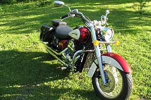 honda-vt-750-black-widow