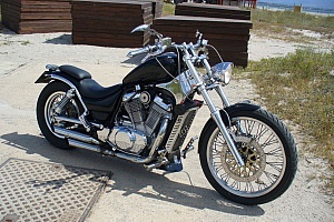 suzuki-intruder-800