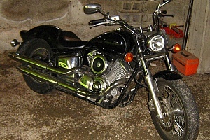 yamaha-xvs-1100-drag-star