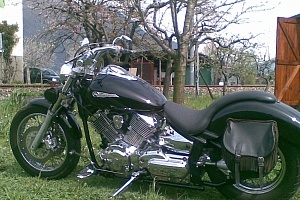 yamaha-xvs-1100-drag-star