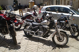 suzuki-intruder-250