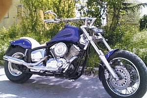 yamaha-xvs-1100-drag-star
