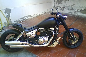 suzuki-marauder-800