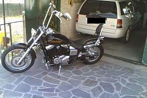 honda-vt-750-black-widow