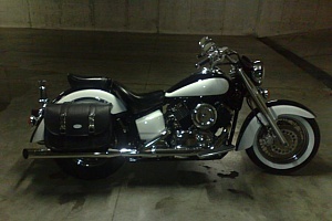 yamaha-xvs-1100-drag-star-classic