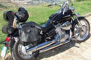 honda-vt-750-black-widow