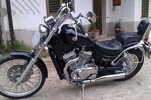 suzuki-intruder-800