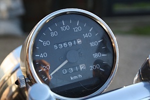 suzuki-intruder-1400